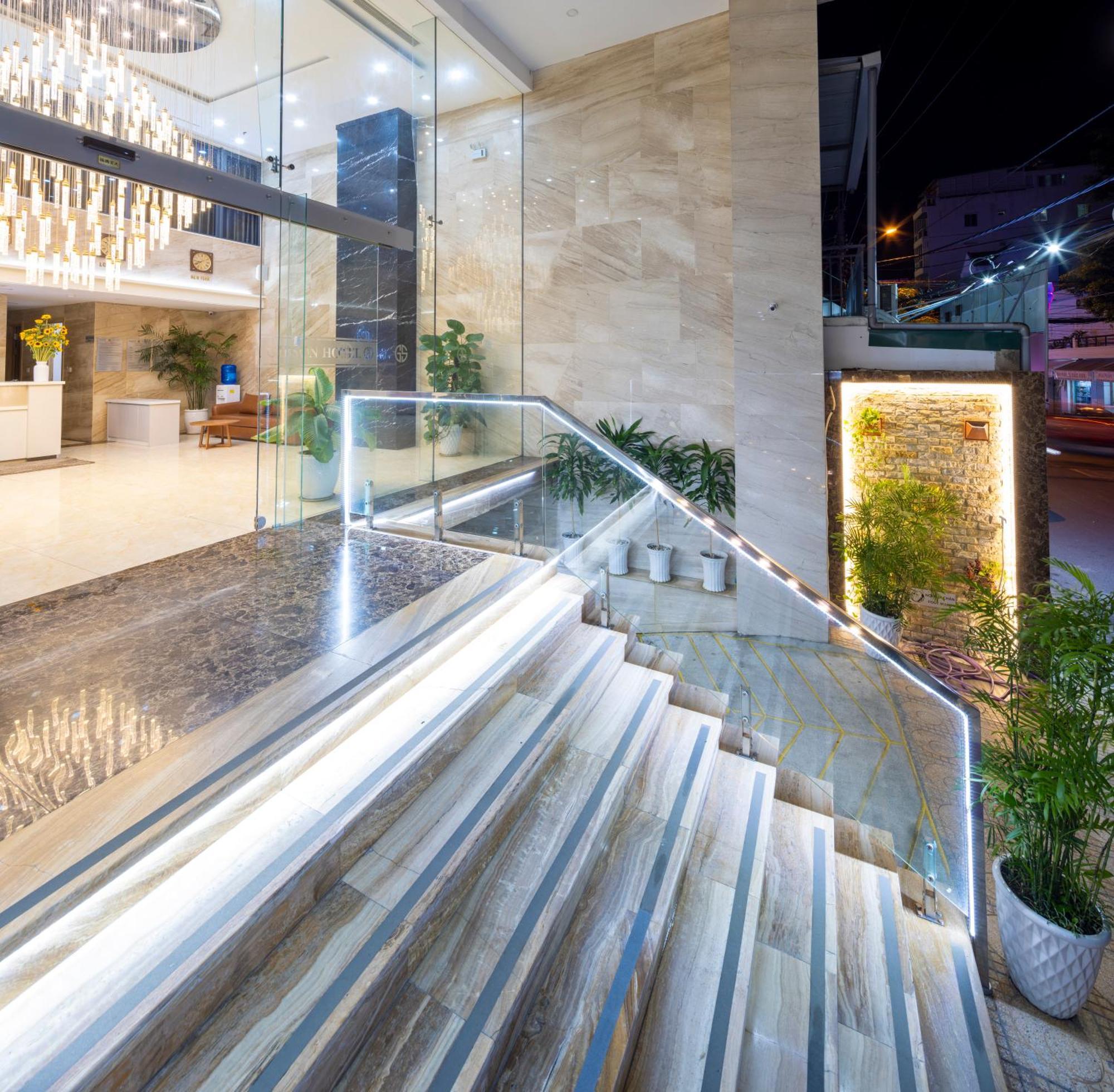 Gibson Hotel Nha Trang Exteriör bild